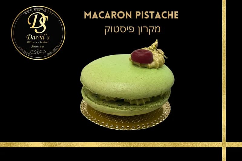 Pistachio Macaron